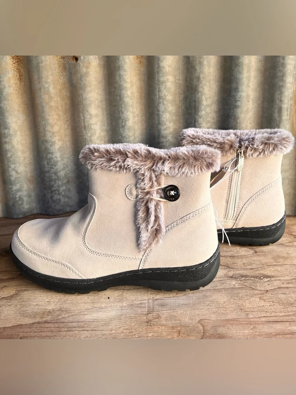 Khombu Iris women's winter ankle boots